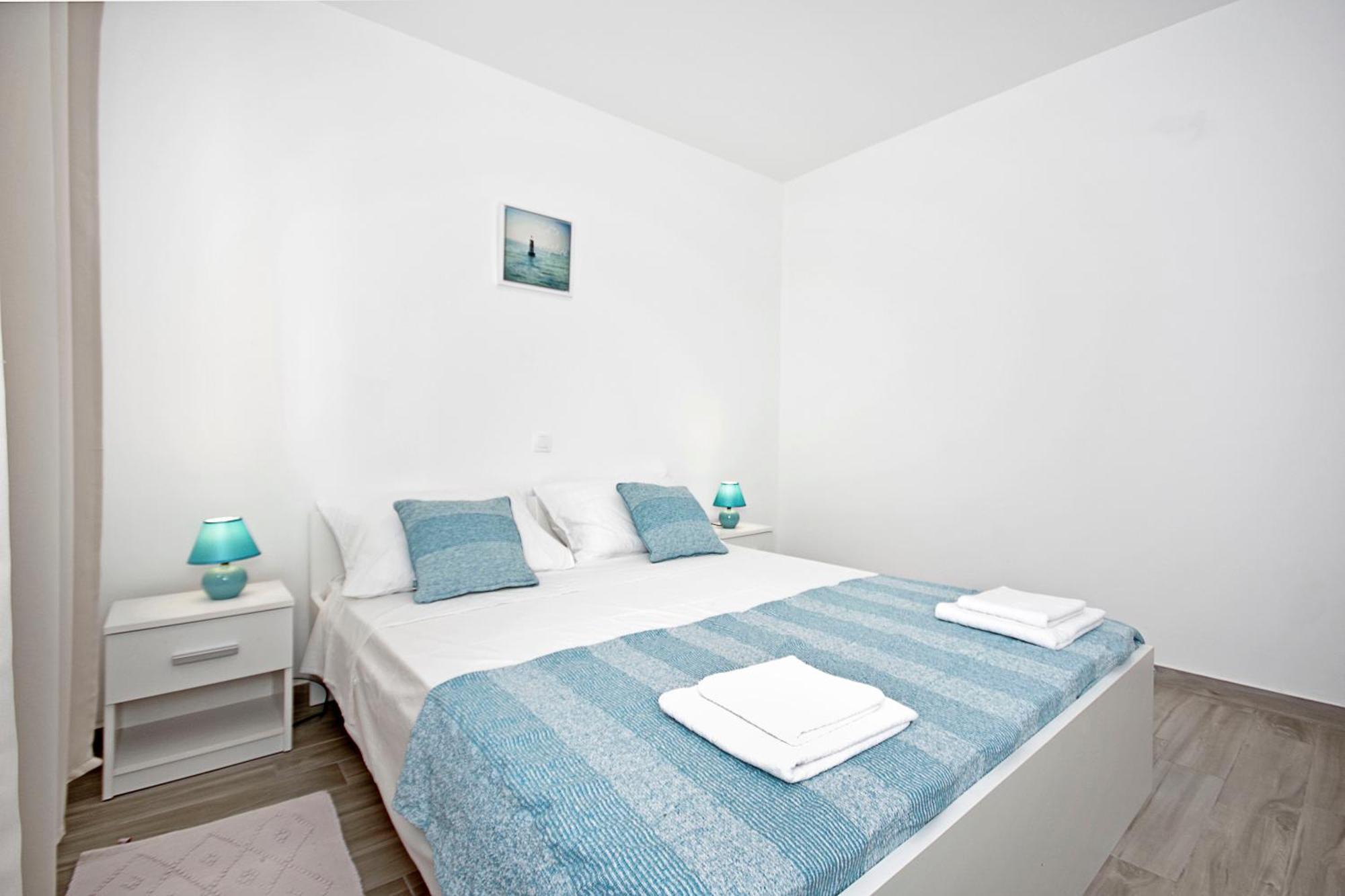 Apartments Frado Новаля Стая снимка