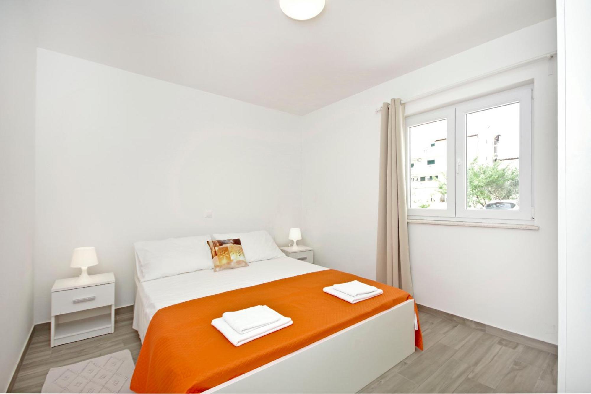 Apartments Frado Новаля Стая снимка