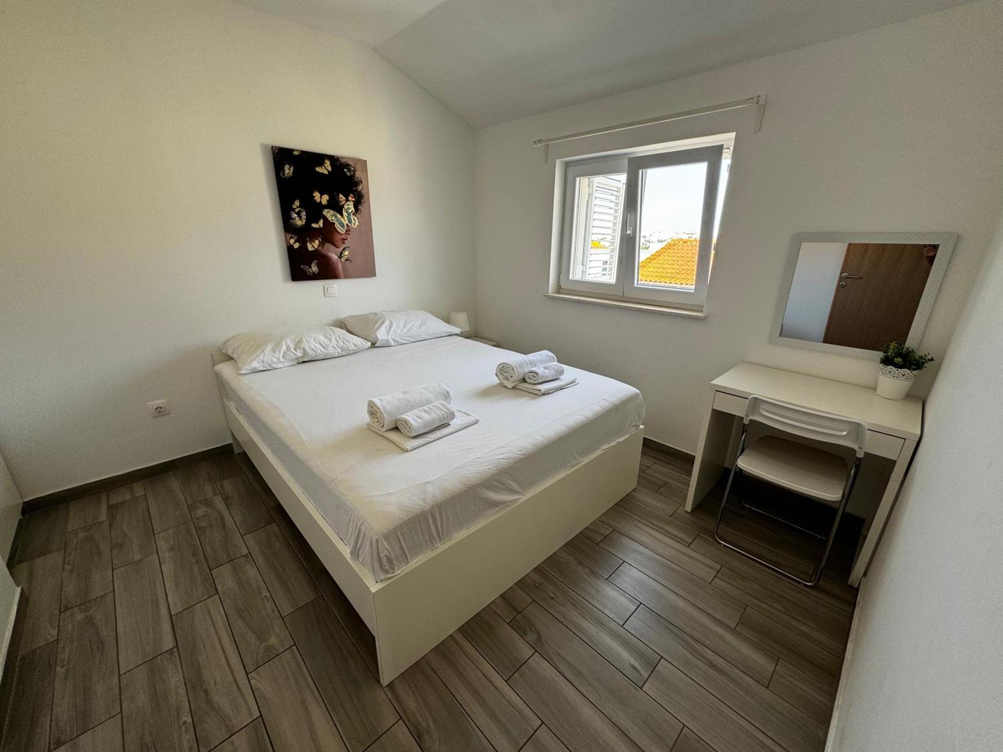 Apartments Frado Новаля Екстериор снимка